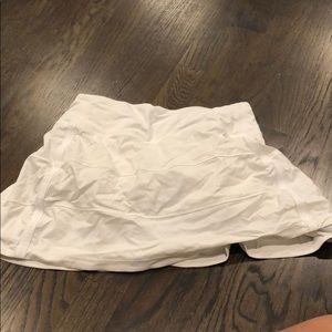 Size 2 white tennis skirt